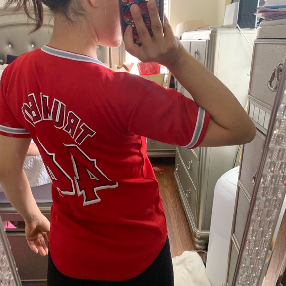 Angels - Picture 2 of 6